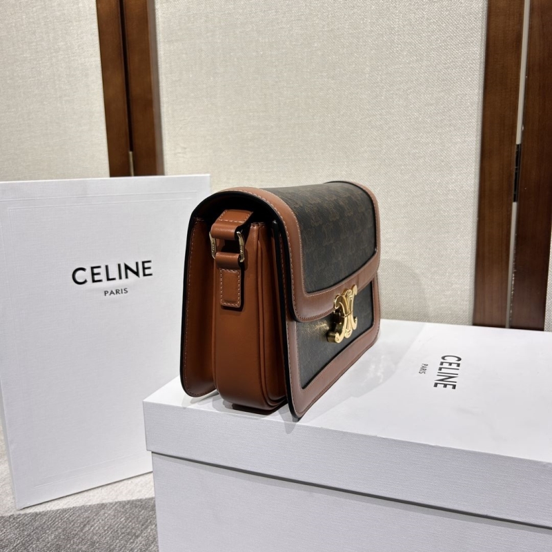 Ce1i*e triomphe bags